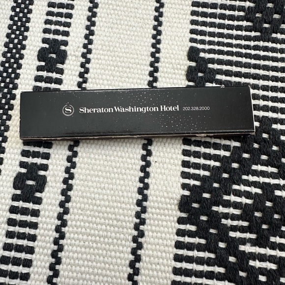 Early Light Sheraton Washington Hotel, Washington DC, Cool, Long Double Matchbox - Picture 4 of 4